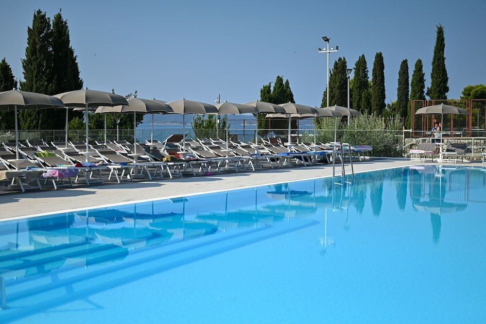 Фото Hotel Medena