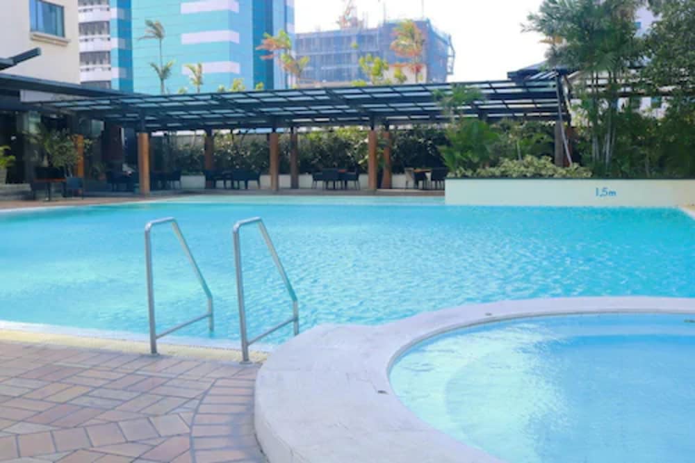 Фото Menara Peninsula Hotel Jakarta