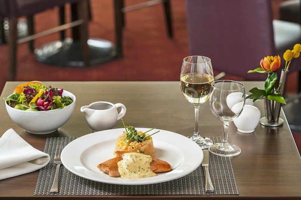 Фото Nh Weinheim