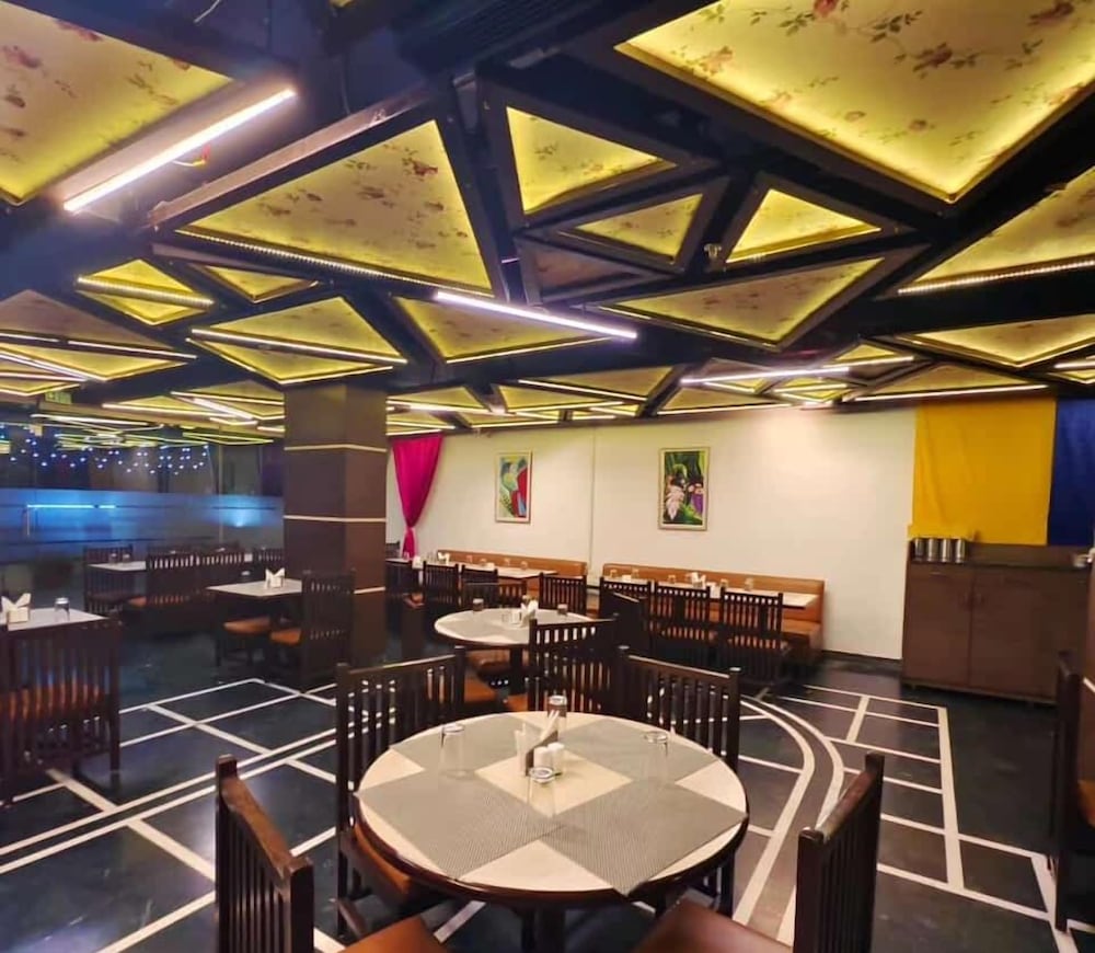 Фото The Oasis -Vadodara