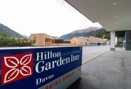 Внешний вид отеля Hilton Garden Inn Davos в Давосе, фото 4