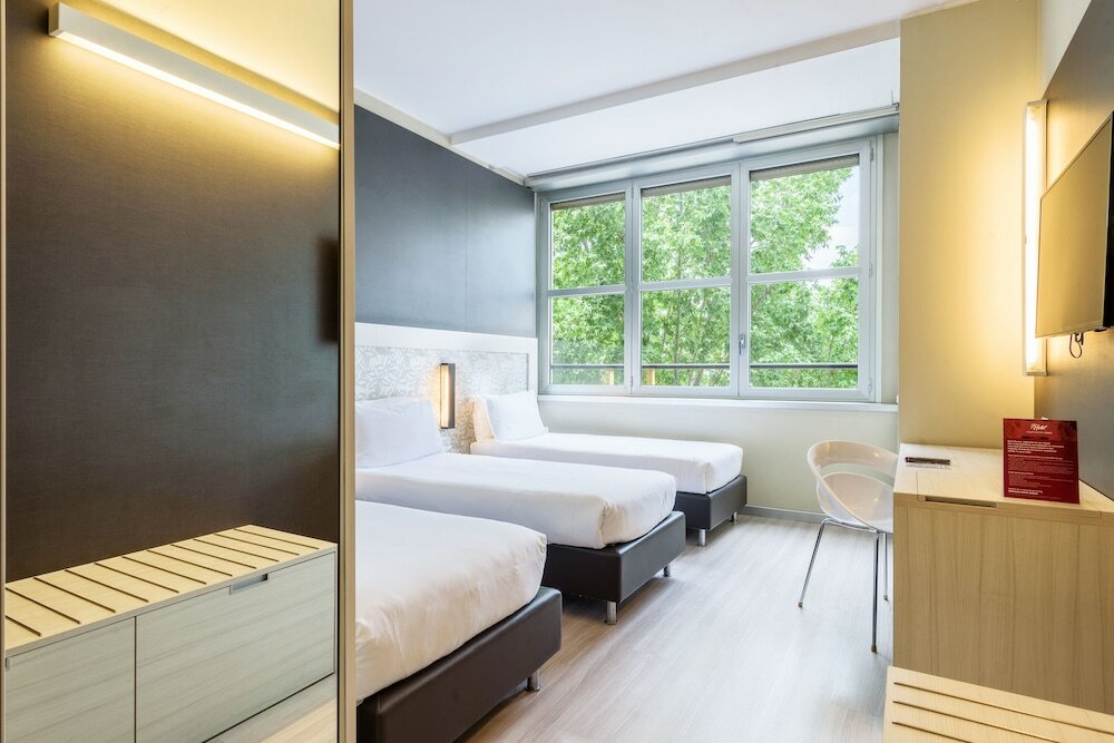 Фото B&b Hotel Milano Aosta