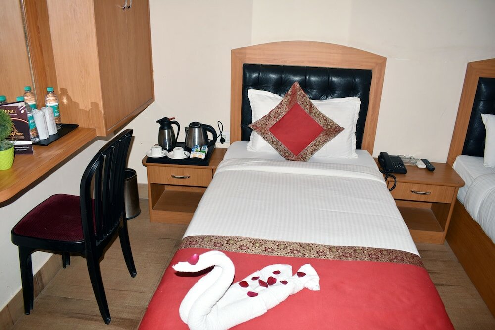 Фото The Century Plaza Hotel