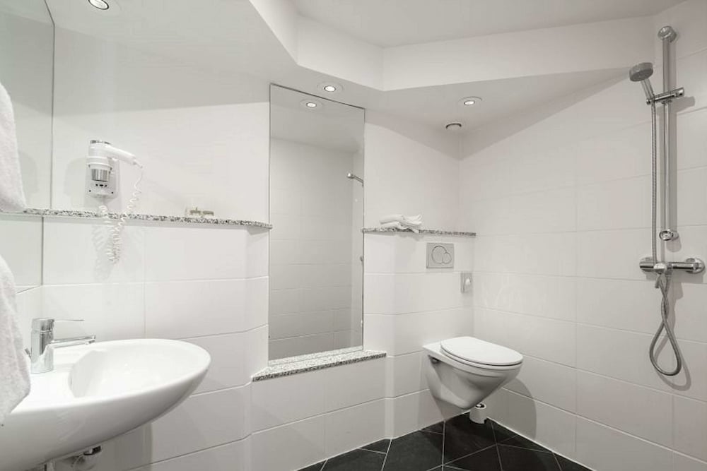 Фото Hôtel Claret