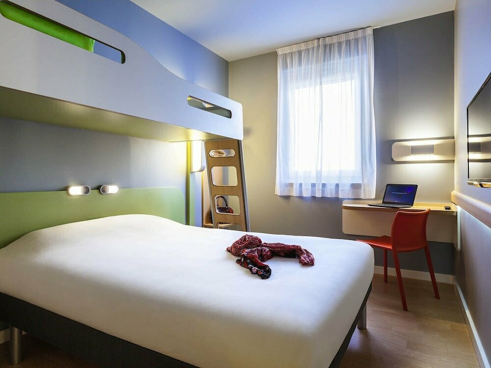 Hotel Ibis budget Sens, Sens, photo