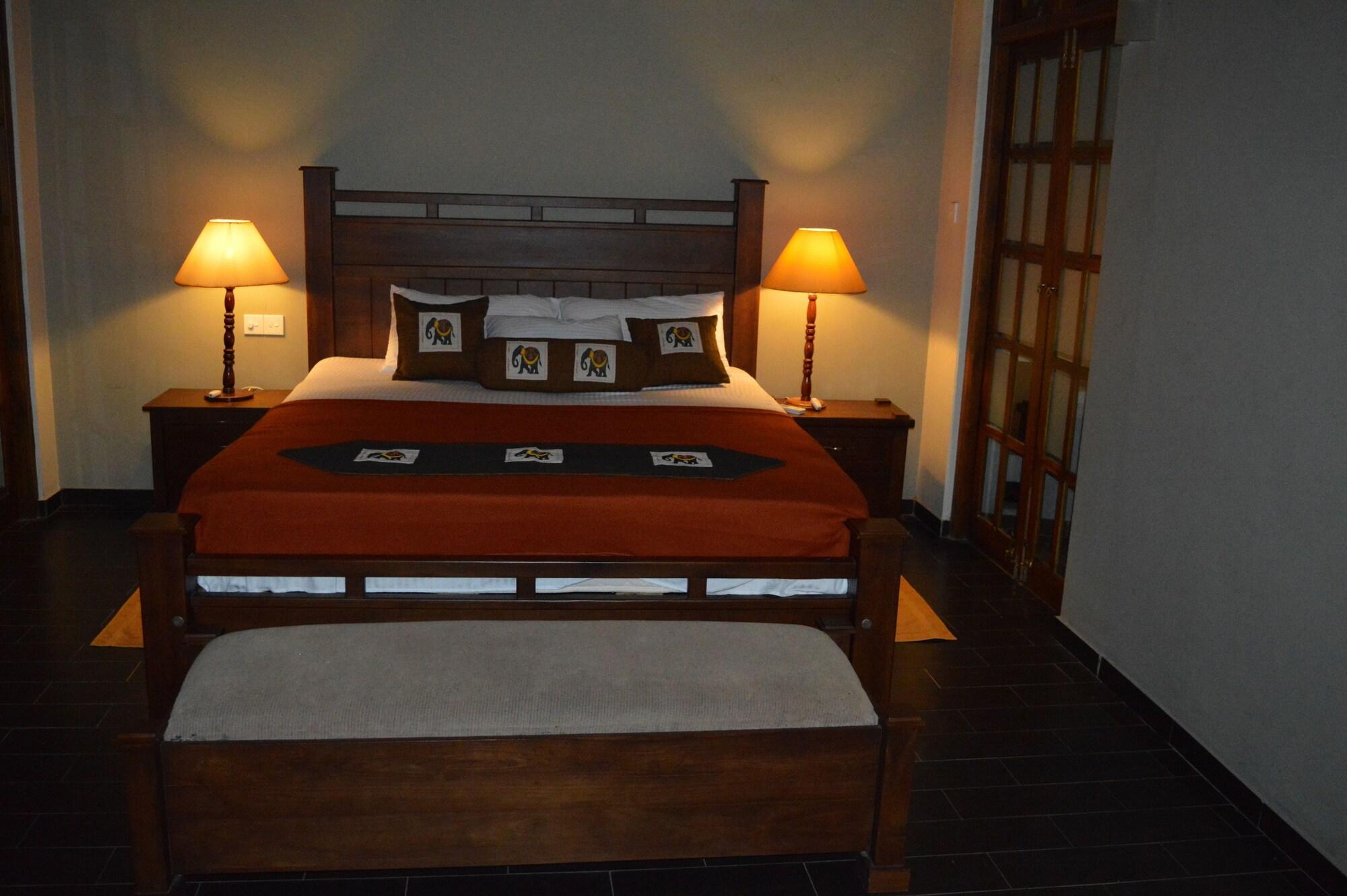 Фото отеля 2