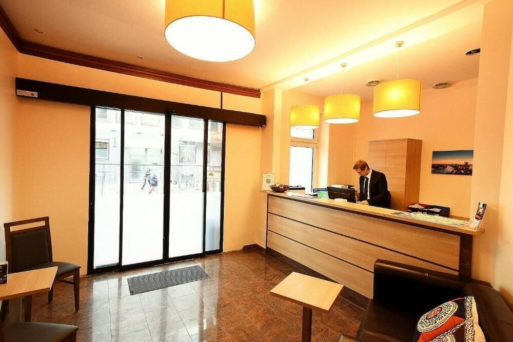 Фото Hotel Little Paris