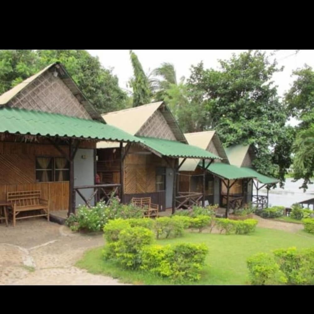 Фото Sugar Cane Guest House 1