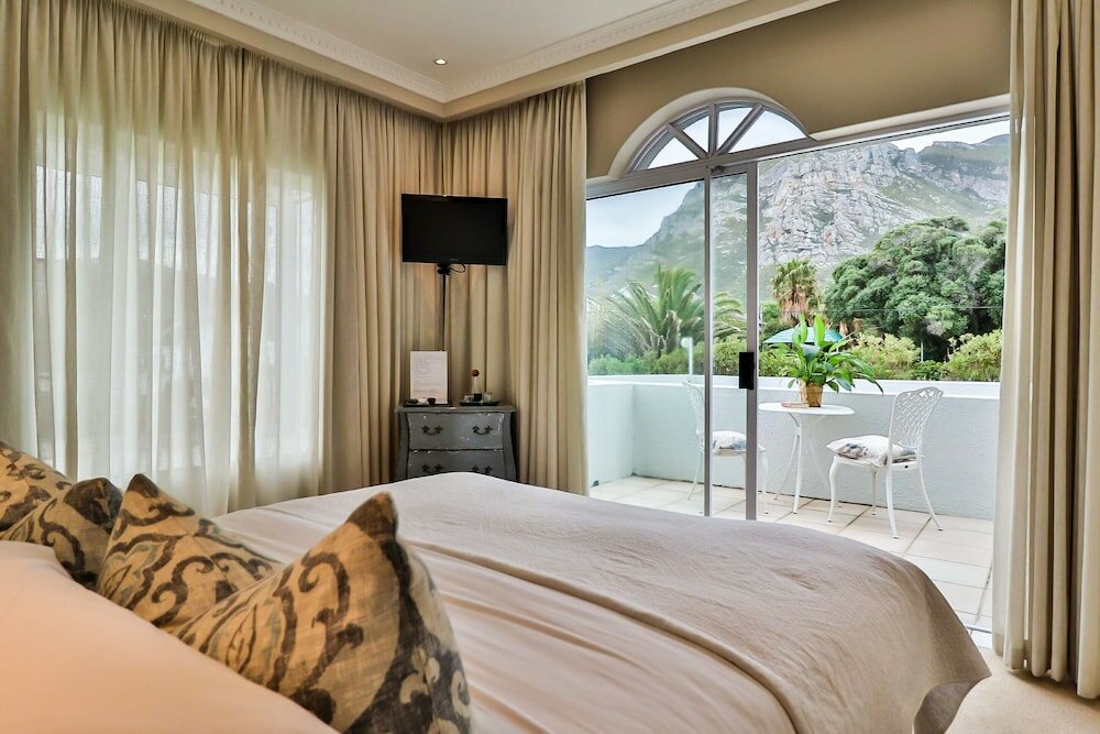 Фото Hermanus Beachfront Lodge
