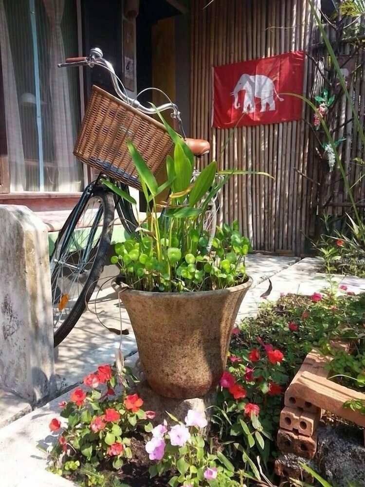 Фото Artist's Place Trat