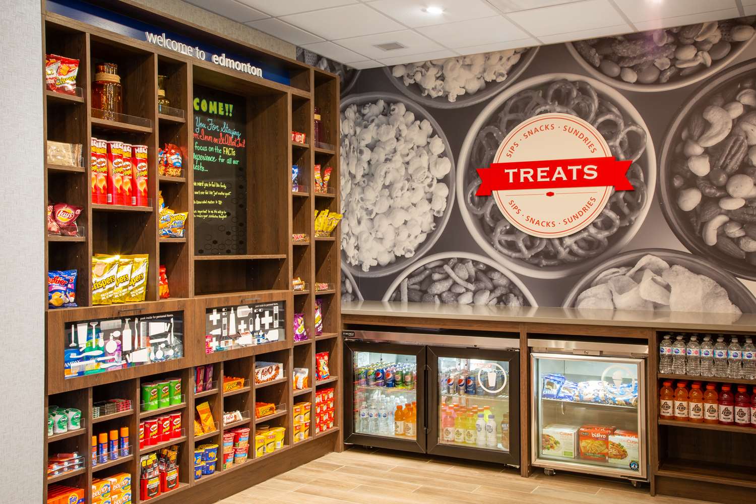 Фото Hampton Inn & Suites by Hilton Edmonton St. Albert