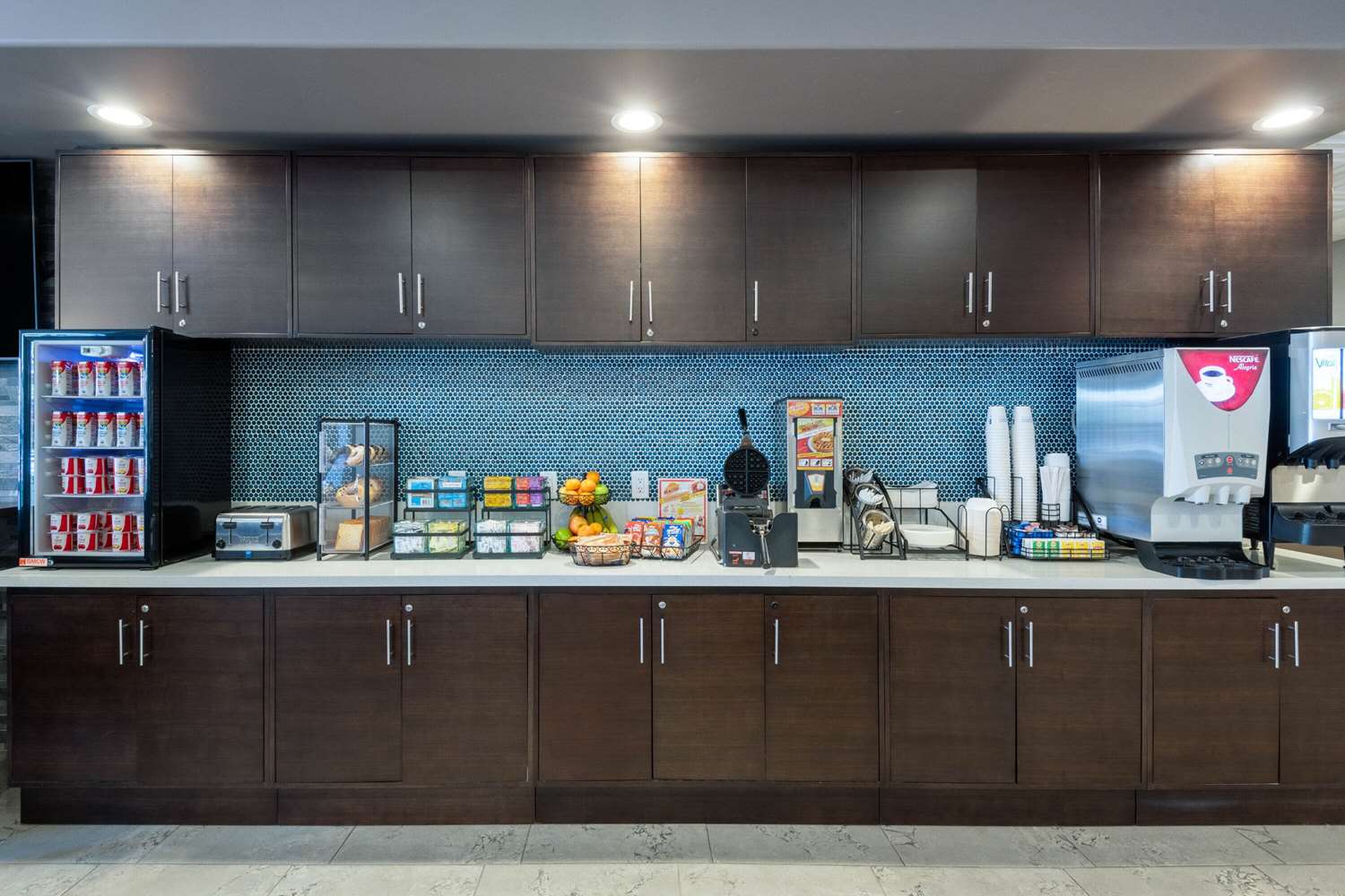 Фото Microtel Inn & Suites by Wyndham Tracy