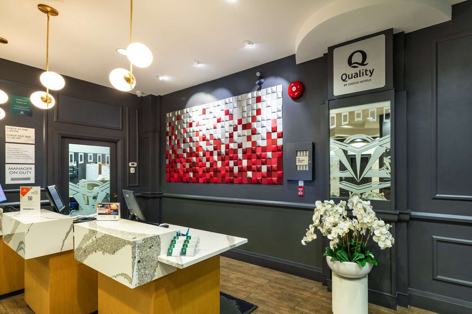 Фото Quality Inn & Suites