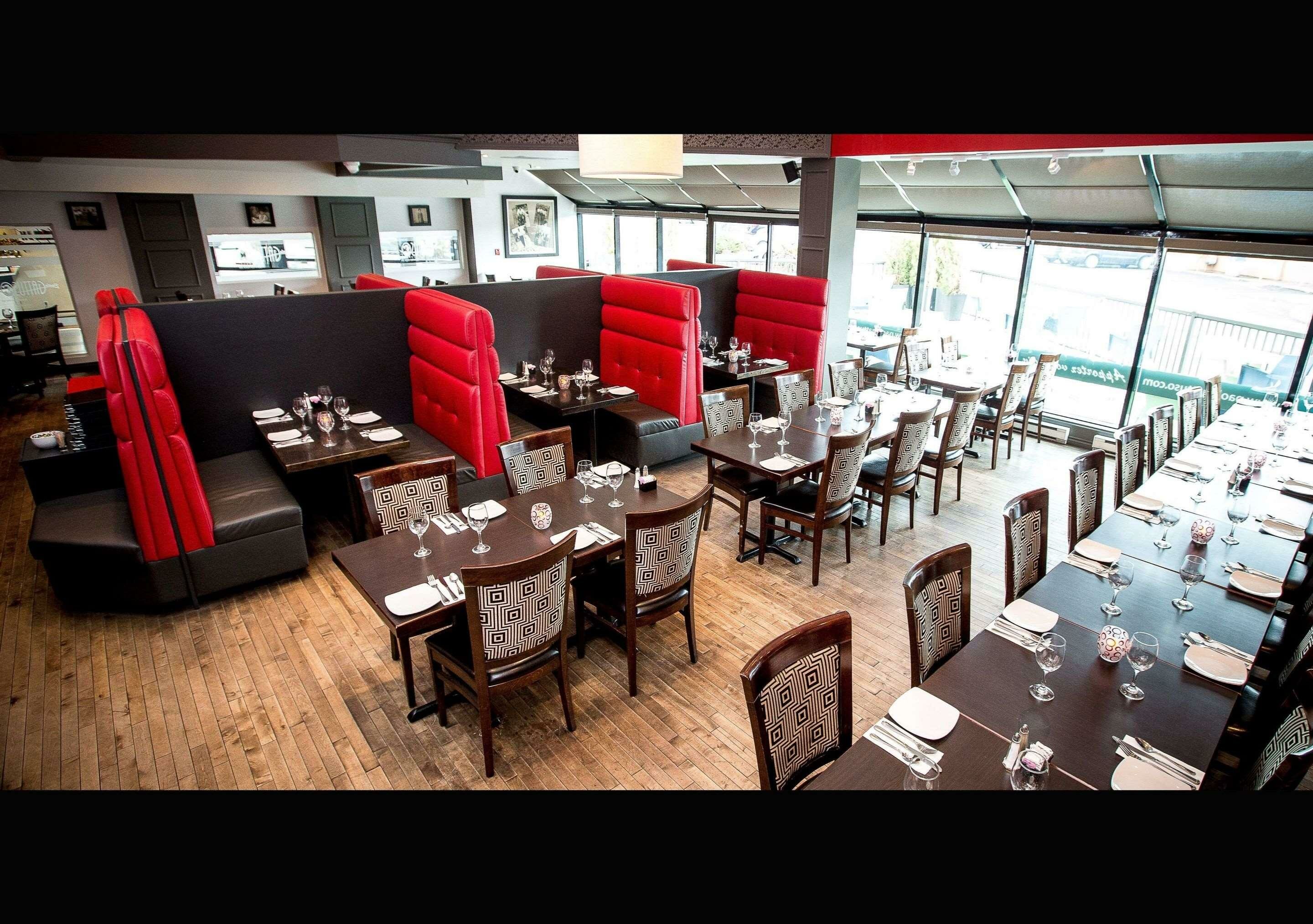 Фото Quality Inn & Suites Brossard