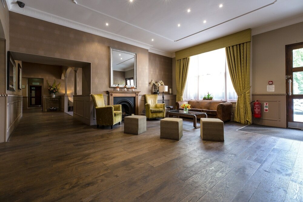 Фото Phoenix Hotel