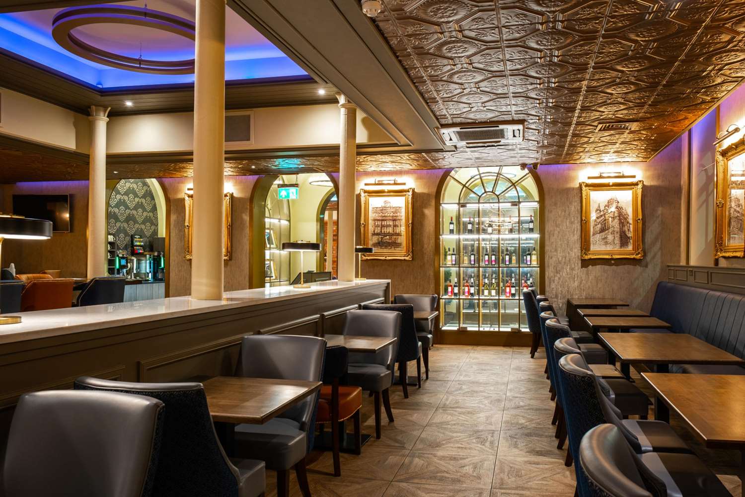 Фото Ten Square Hotel