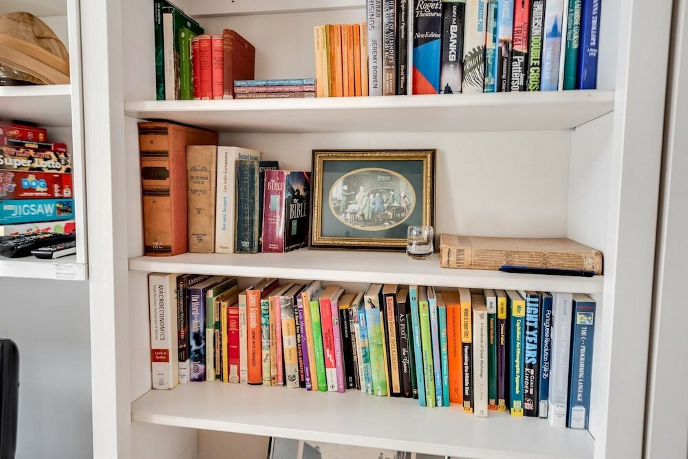 Фото The Old Bookbinders Retreat