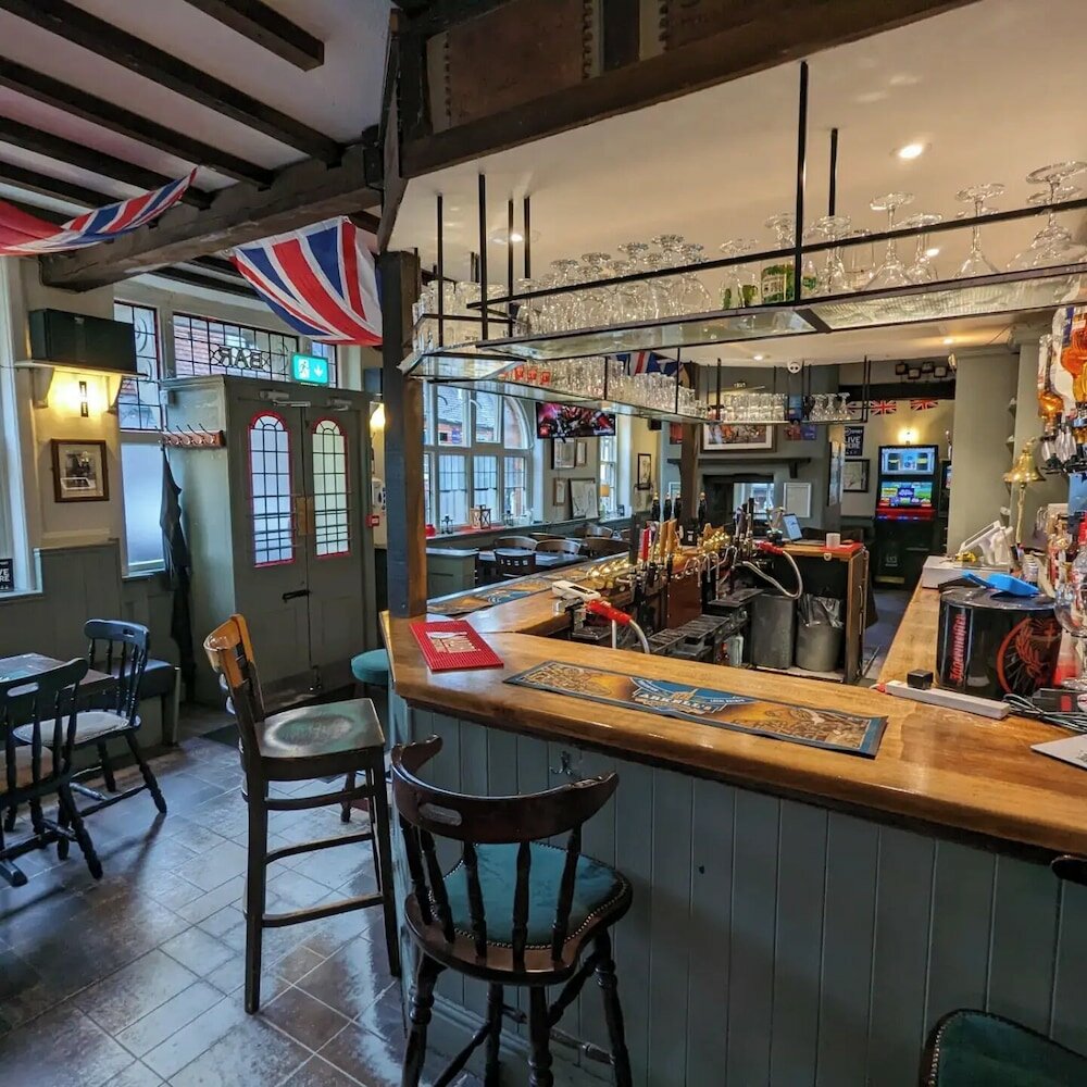 Фото The Bear Marlborough