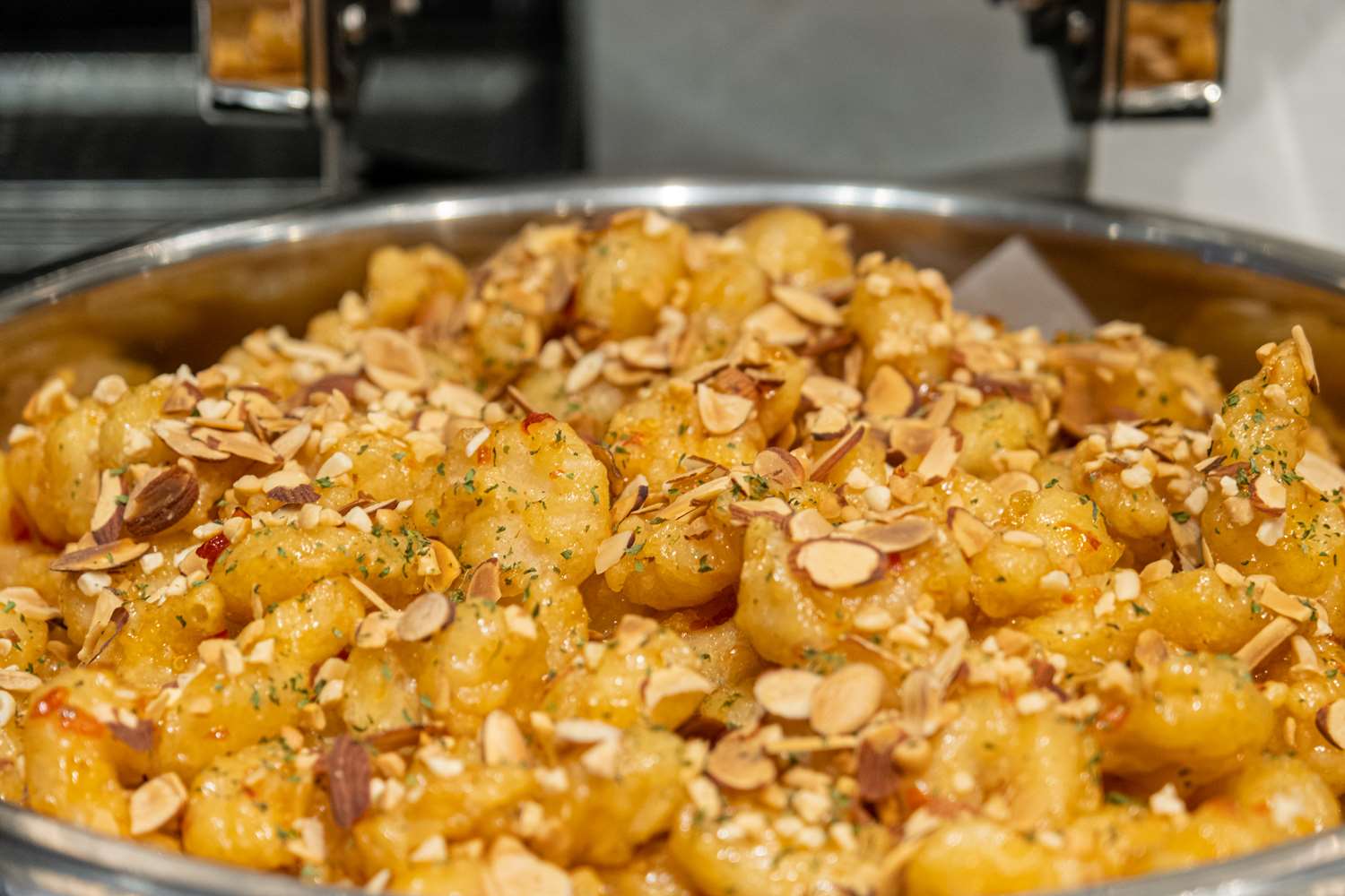 Фото Whistle Lark