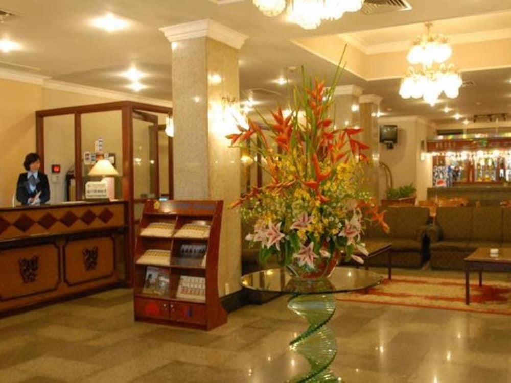 Фото Bat Dat Hotel