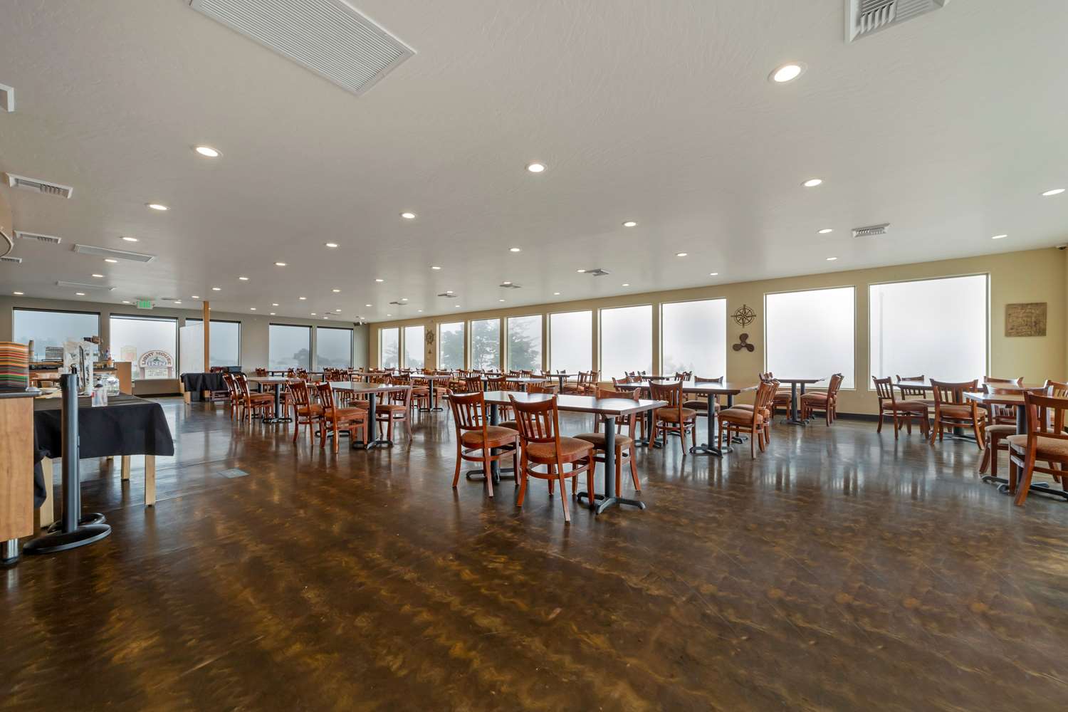 Фото Best Western Plus Northwoods Inn