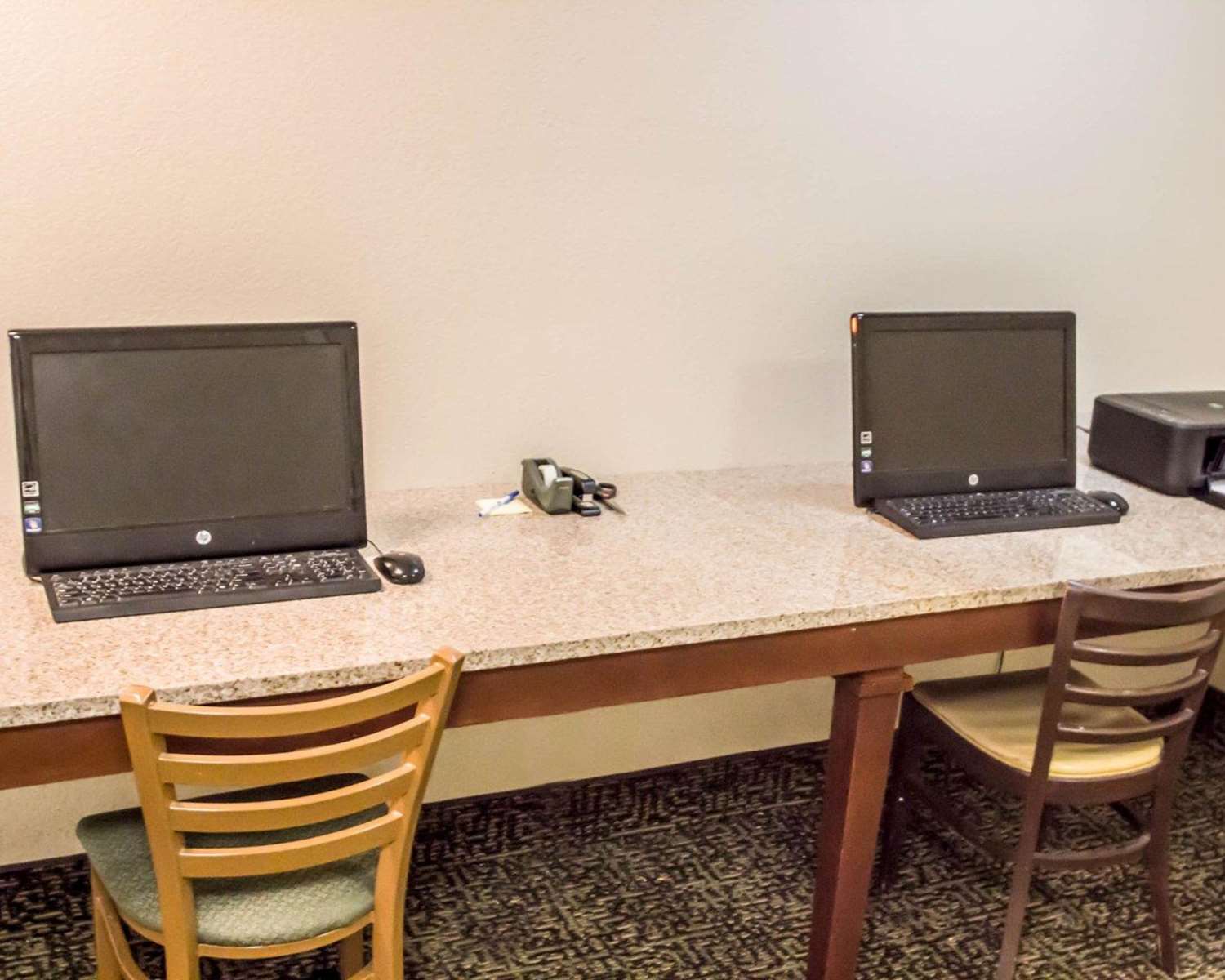 Фото Quality Inn & Suites Winter Park Village Area