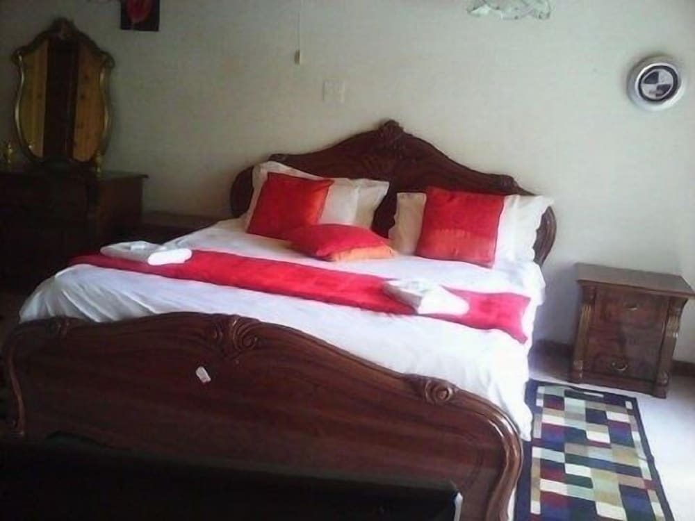 Фото Royal Olympia Lodges and Safaris