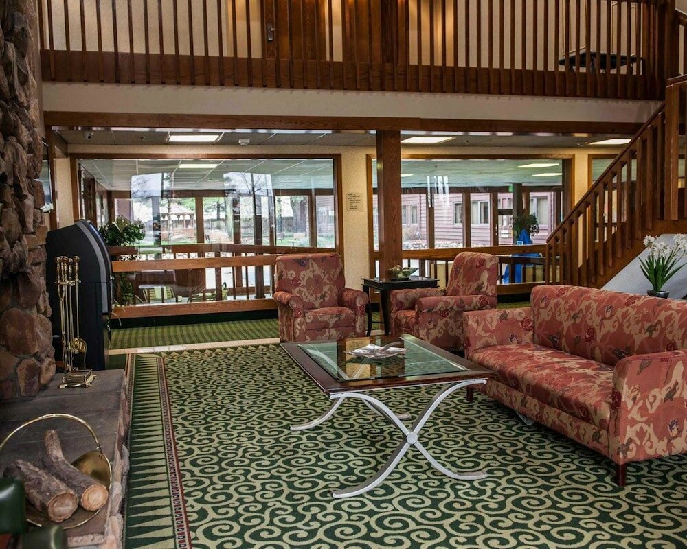 Фото Quality Inn & Suites