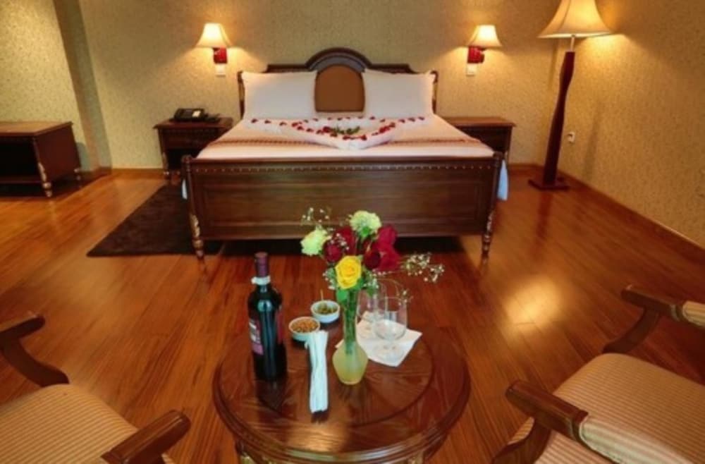 Фото Abyssinia Renaissance Hotel