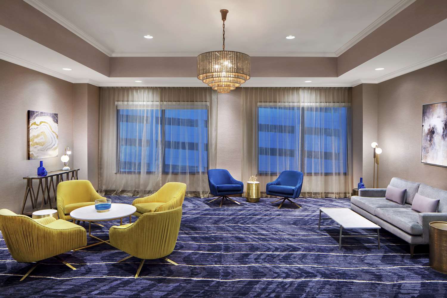 Фото Embassy Suites by Hilton Fort Worth Downtown