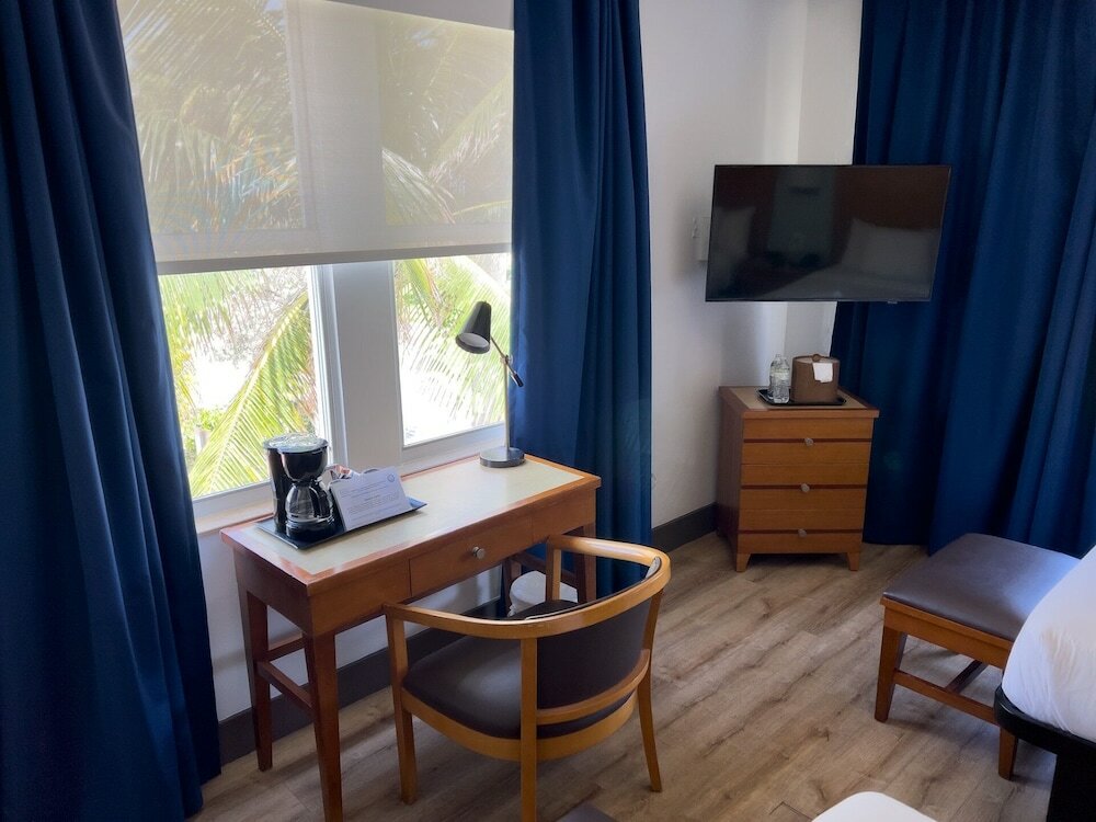 Фото Majestic South Beach Hotel