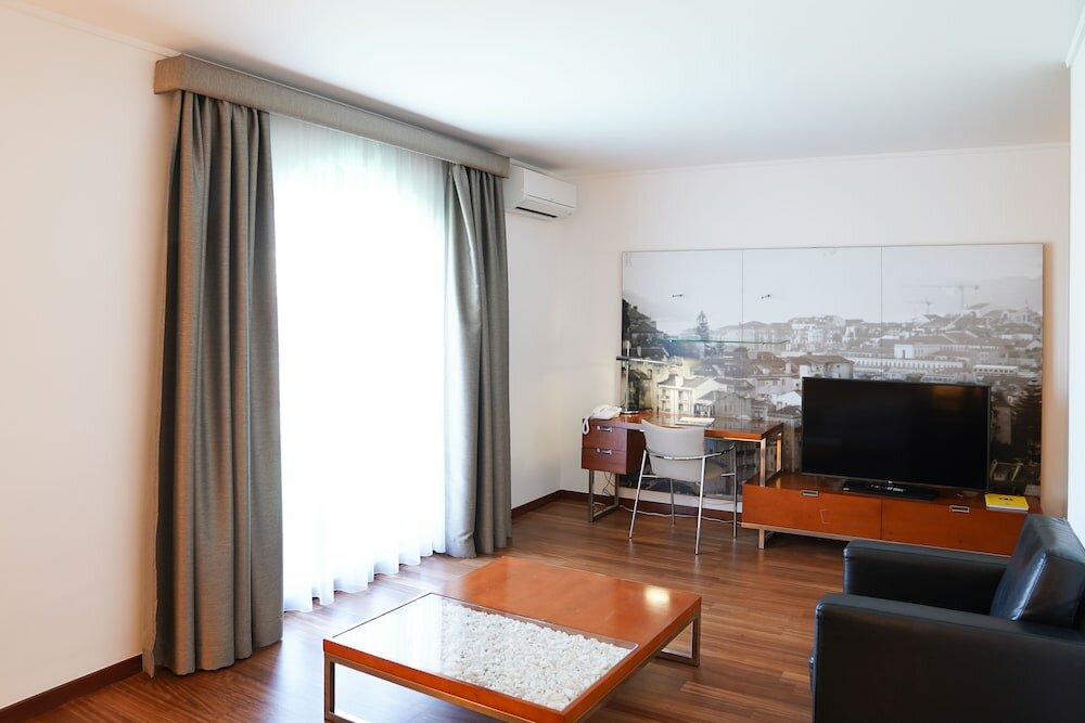 Фото Legendary Lisboa Suites