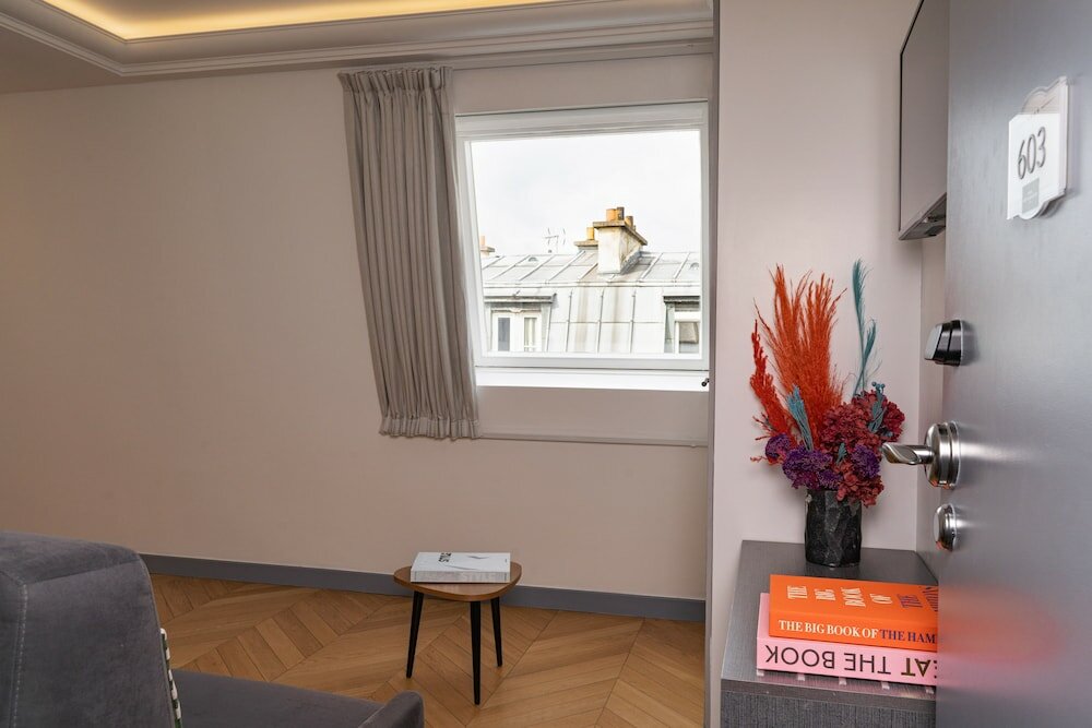 Фото Hôtel Petit Lafayette