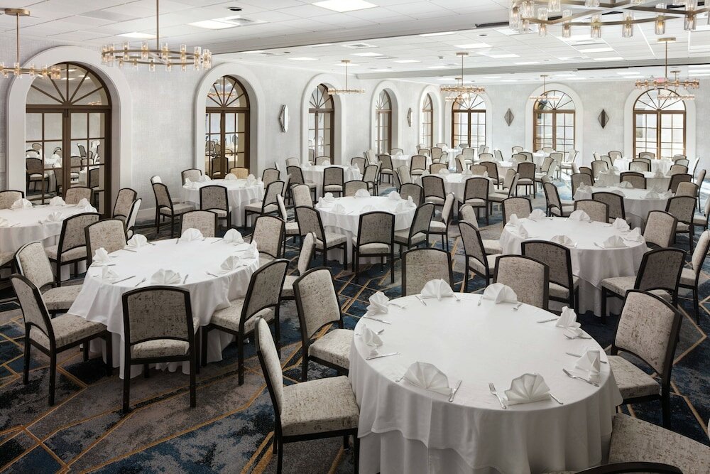 Фото Sheraton Pasadena