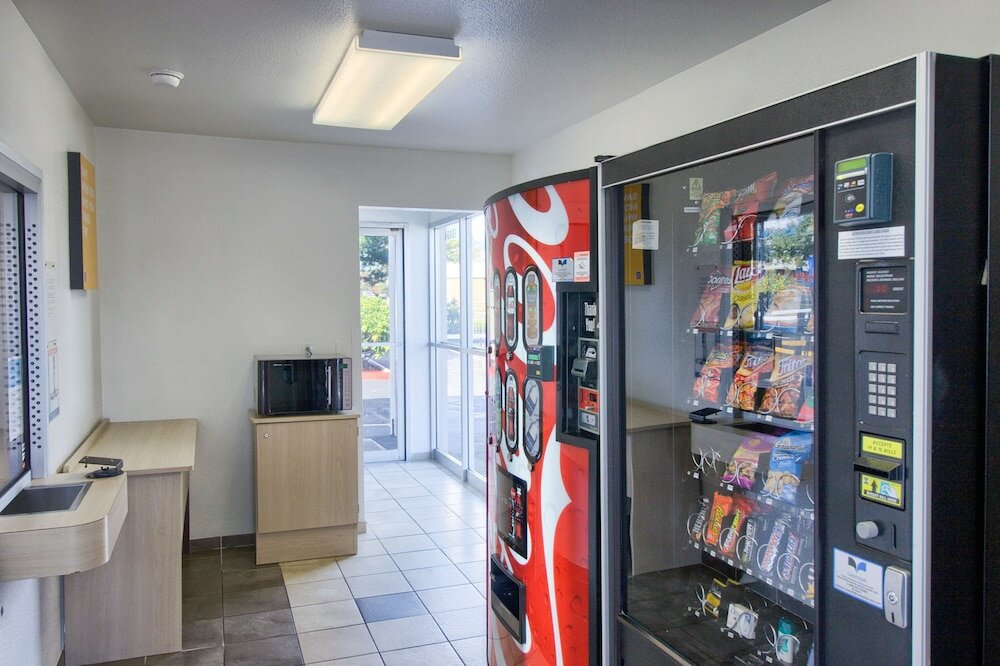 Фото Motel 6 Everett, Wa - North