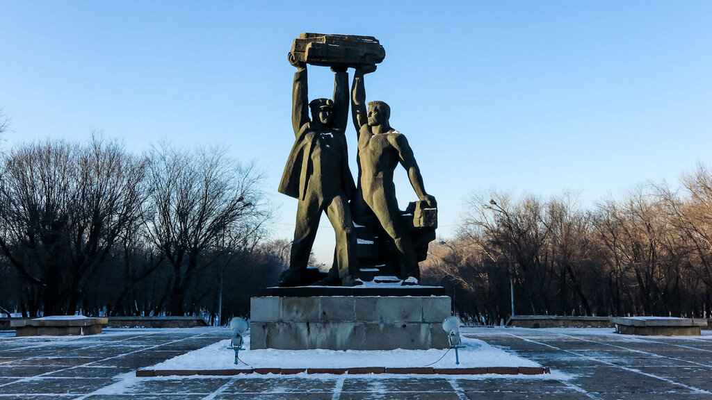 Monument, memorial Miner's Glory Monument, Karaganda, photo