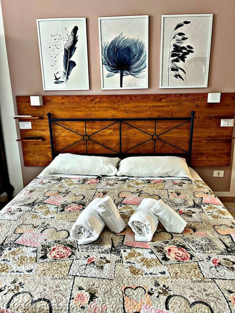 Фото In the Center Guesthouse