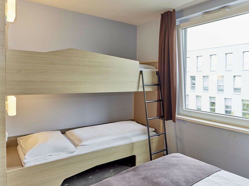 Фото B&b Hotel Saarbrücken-Hbf