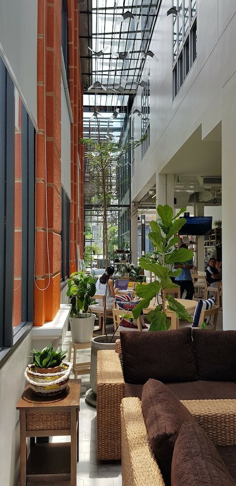 Фото Baan Suwantawe Hotel Apartment