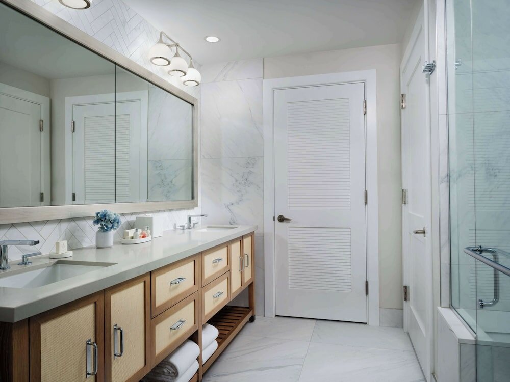 Фото Beach Village at The Del, Curio Collection by Hilton