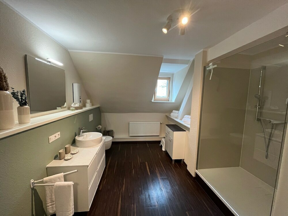 Фото Troll's Brauhaus Hotel