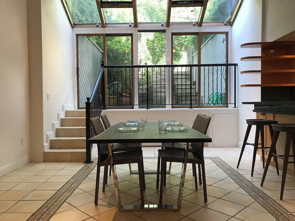 Фото Chelsea Pines Inn