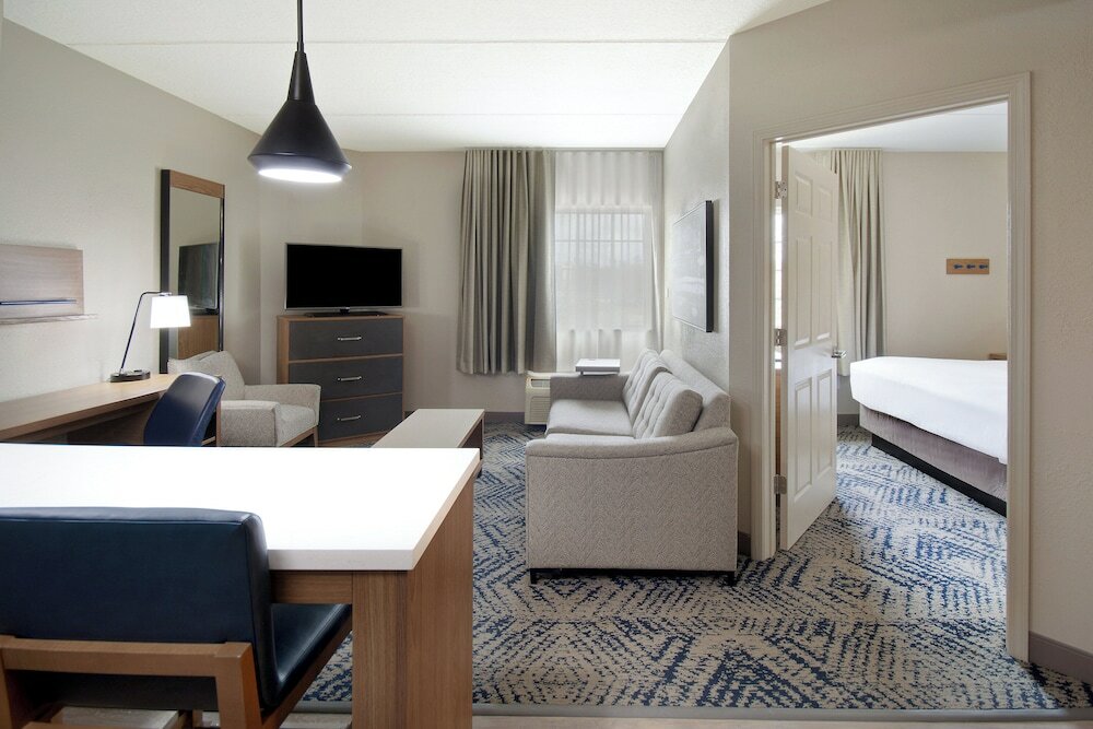 Фото Candlewood Suites, Columbia/Ft. Jackson, an Ihg Hotel