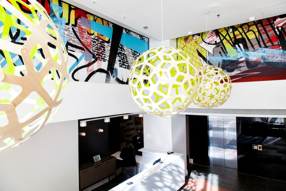 Фото Comfort Inn & Suites Baltimore Inner Harbor