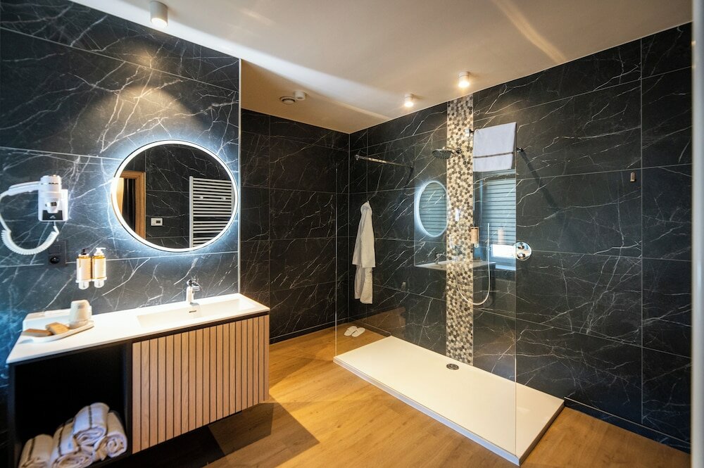 Фото Hotel La Villa des Fleurs