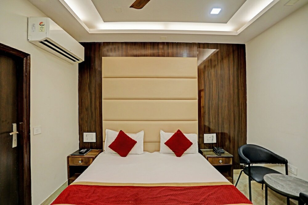 Фото Jyoti Mahal A Heritage Hotel