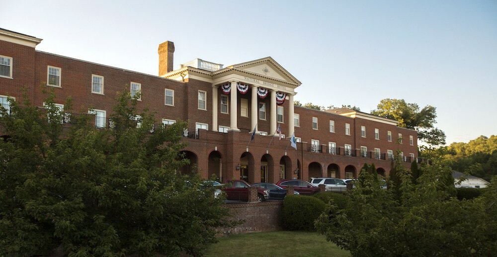 Фото Natural Bridge Hotel, Trademark Collection by Wyndham