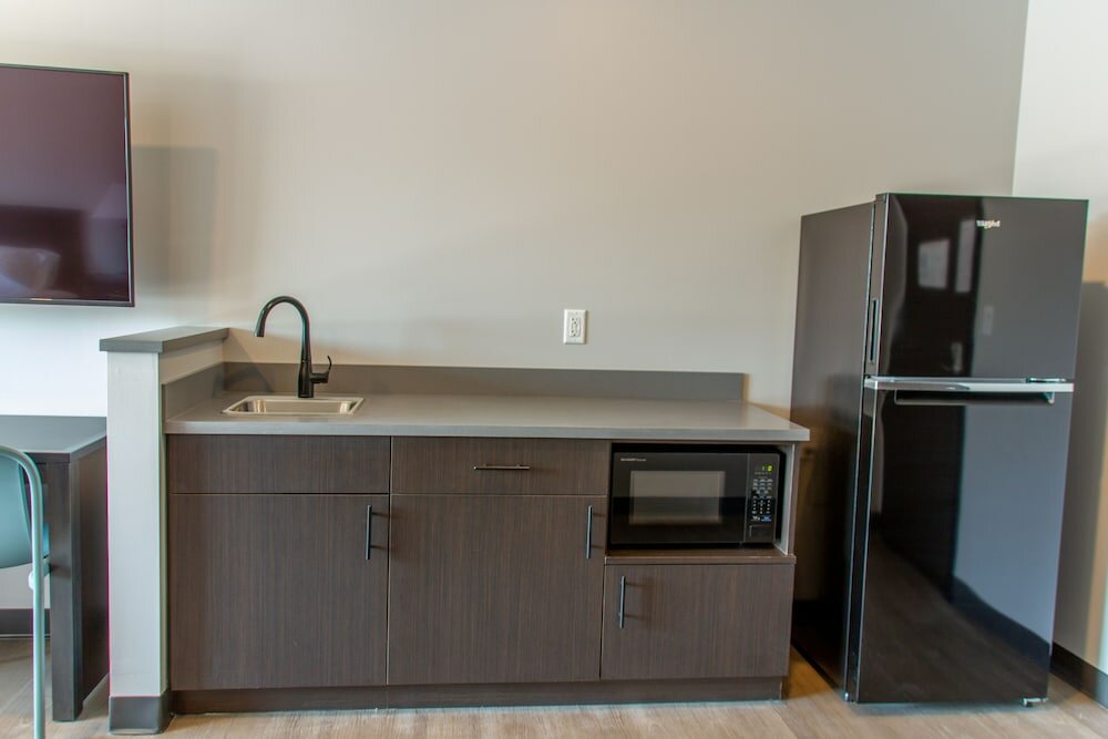 Фото Watershed Hotel