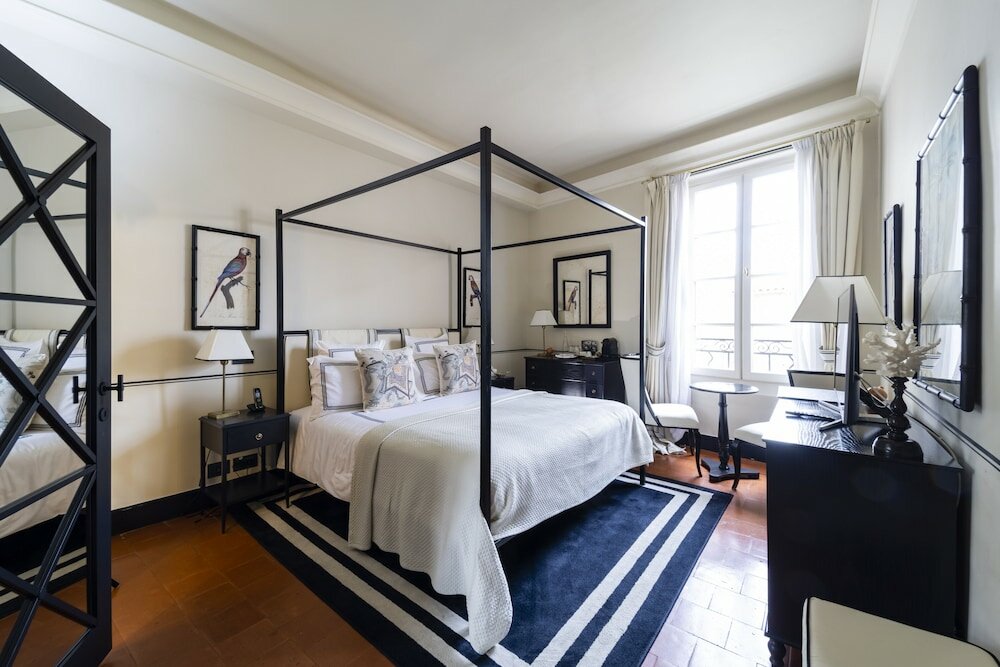 Фото Hôtel Le Yaca Saint-Tropez