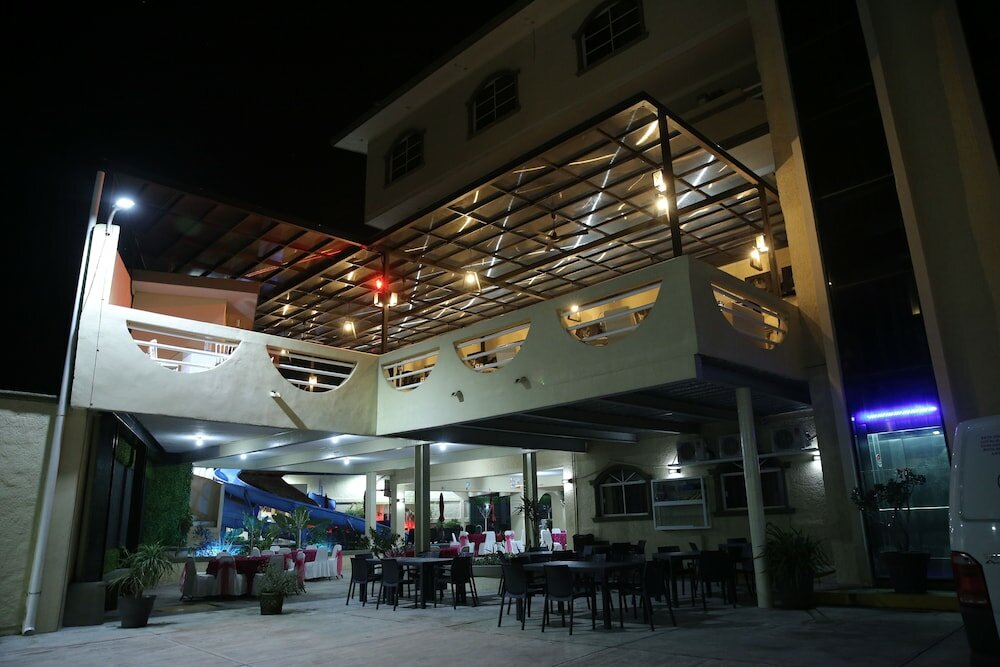 Фото Hotel Miramar Inn